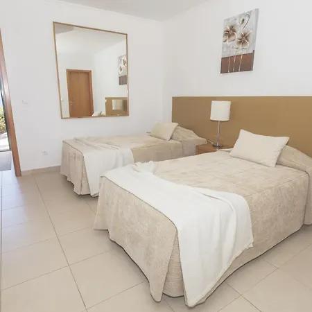 Apartamentos Oliveira Madalena  Exterior photo