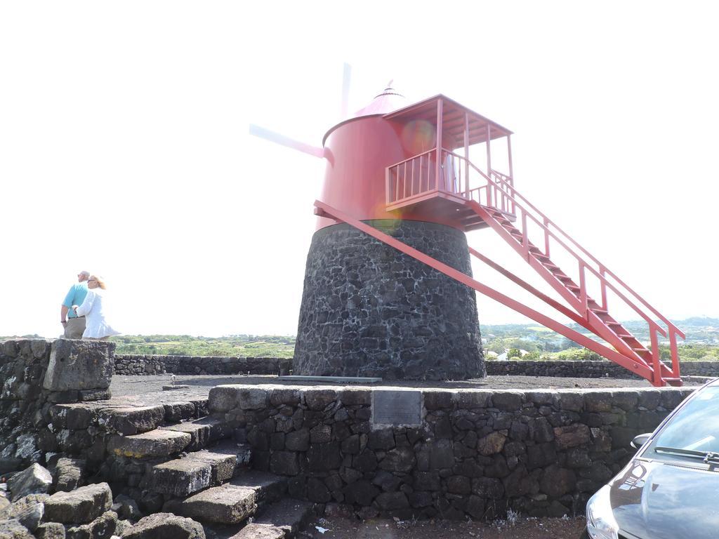 Oliveira * Madalena (Azores)