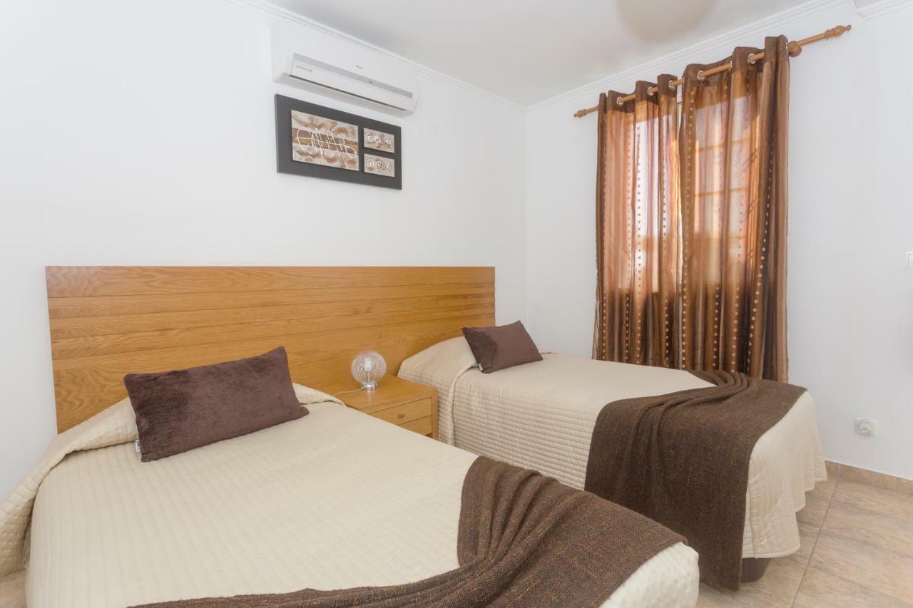 Oliveira Apartment *